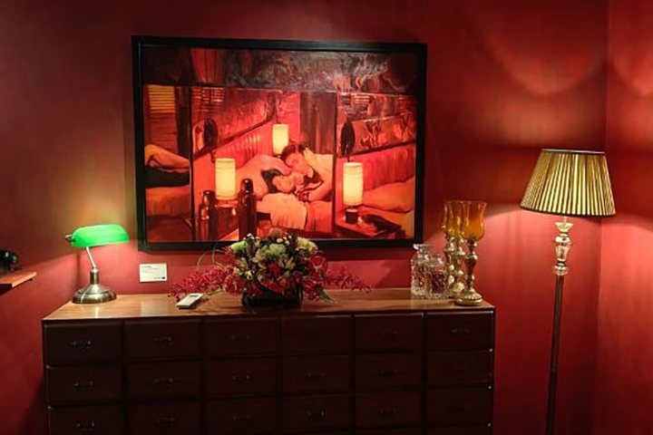 In the Mood for Love in Delhi—artist reimagines Wong Kar-wai’s film in his paintings
